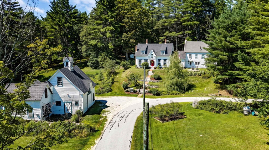 Photo of 14 Grist Mill Street, Sutton, NH 03260 (MLS # 5087255)