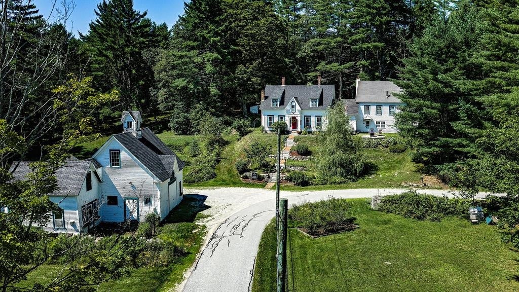 Photo of 14 Grist Mill Street, Sutton, NH 03260 (MLS # 5087255)
