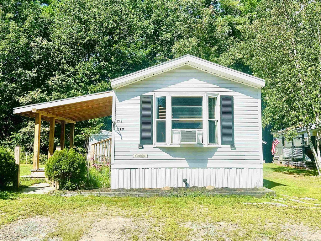 Photo of 219 Riverside Drive, Campton, NH 03223 (MLS # 5106037)