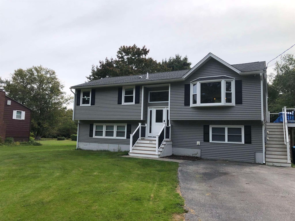 Photo of 171 Chester Road, Derry, NH 03038 (MLS # 5111730)