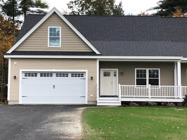 Photo of 12 Gypsum Lane #25, Chester, NH 03036 (MLS # 5107530)