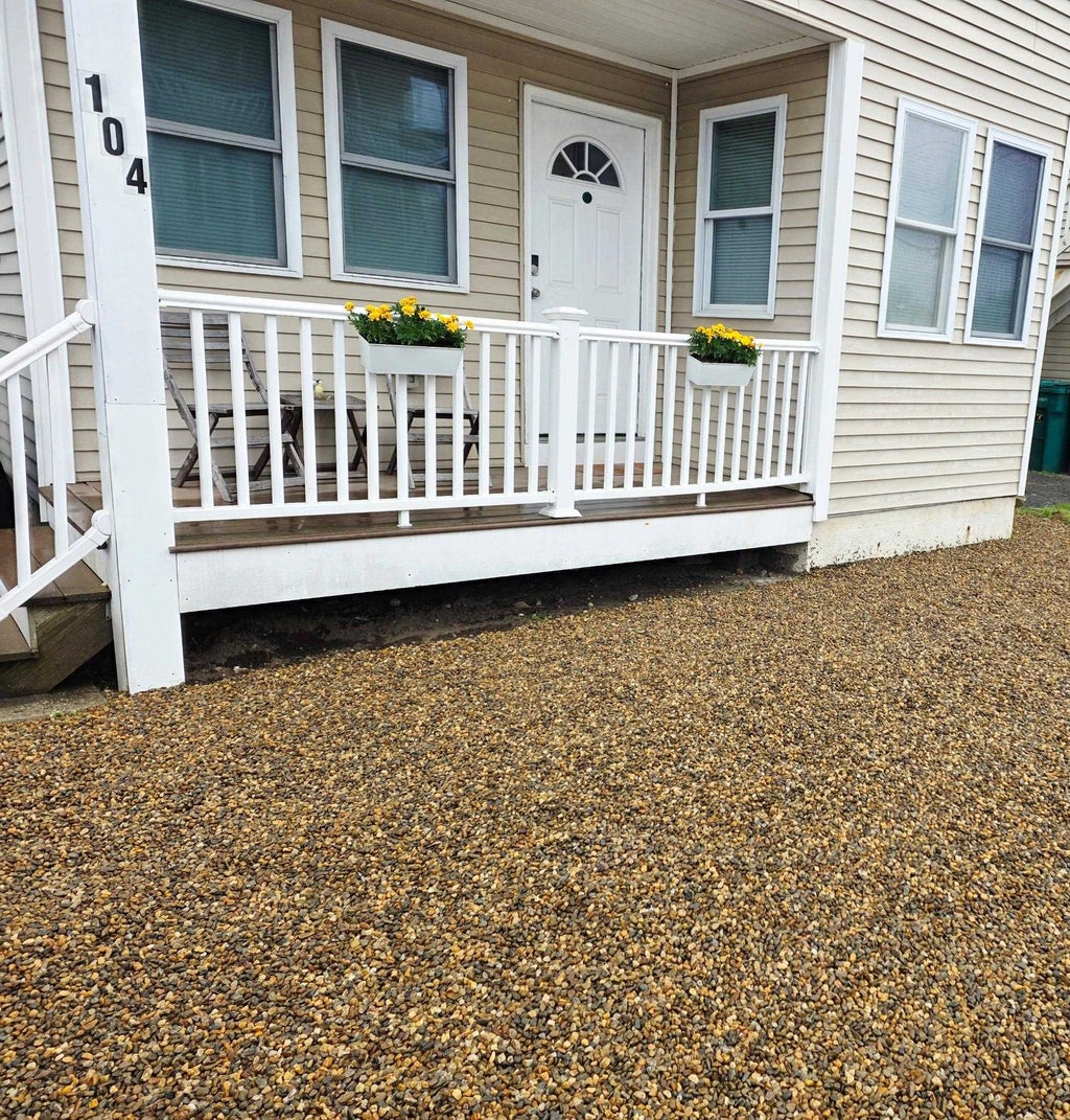 Photo of 104 Ashworth Avenue, Hampton, NH 03842 (MLS # 5114224)