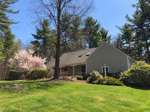Photo of 158 Farley Road, Hollis, NH 03049 (MLS # 5112135)