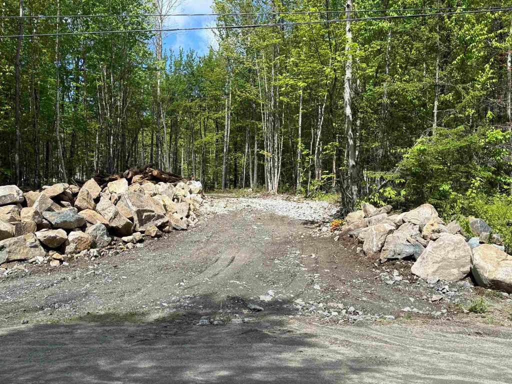 Photo of 9 Old County Road Place, Franconia, NH 03580 (MLS # 5093306)