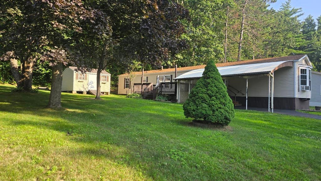 Photo of 44 Gooseberry Circle, Rochester, NH 03867 (MLS # 5101778)