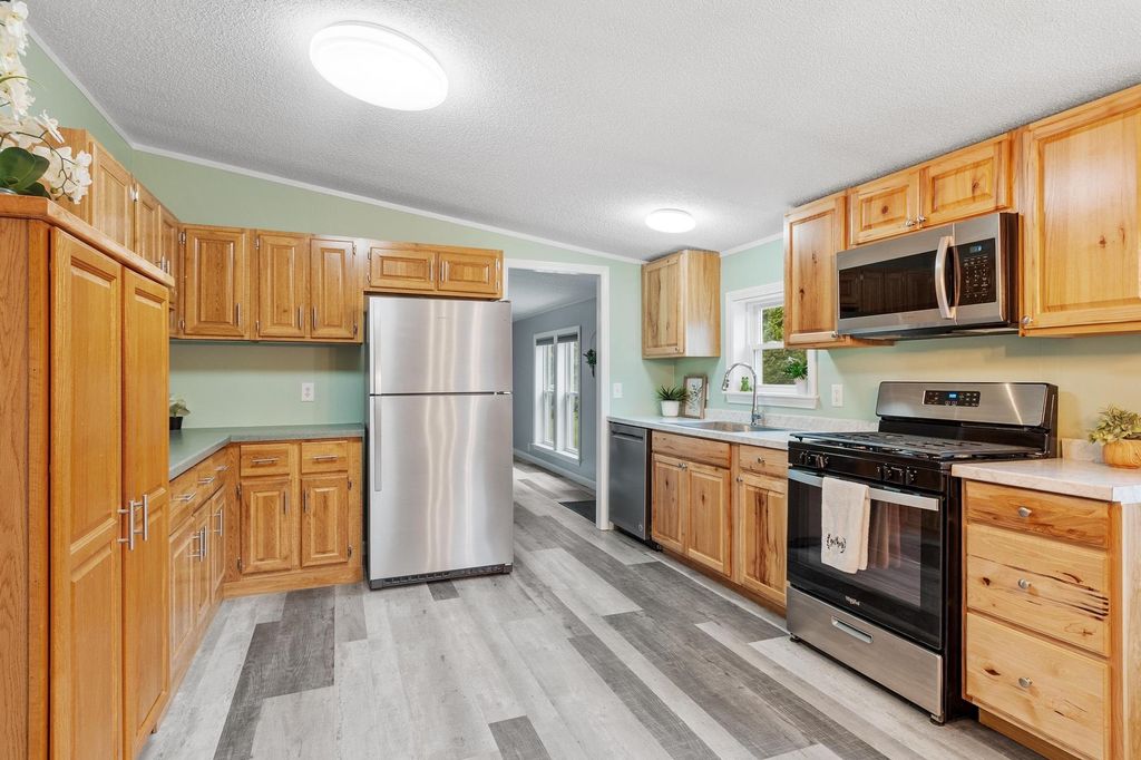 Photo of 26 Country Lane, Fremont, NH 03044 (MLS # 5101189)