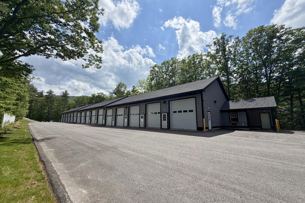 Photo of 2685 Lake Shore Road #5, Gilford, NH 03249 (MLS # 5094650)