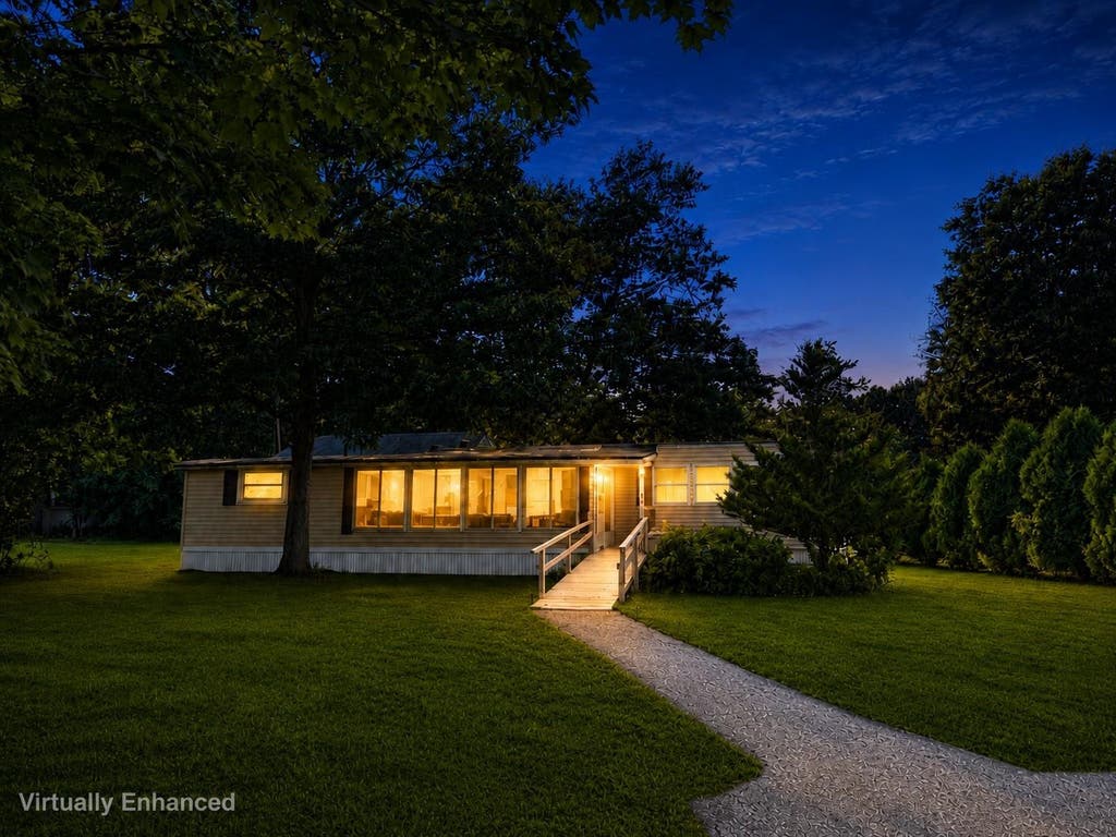 Photo of 97 Fordway Extension #6, Derry, NH 03038 (MLS # 5104903)