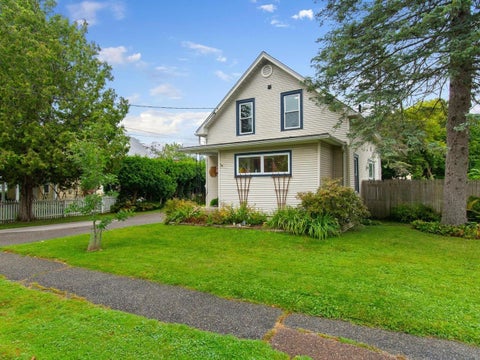 Photo of 48 Pleasant Street, Essex Junction, VT 05452 (MLS # 5109350)