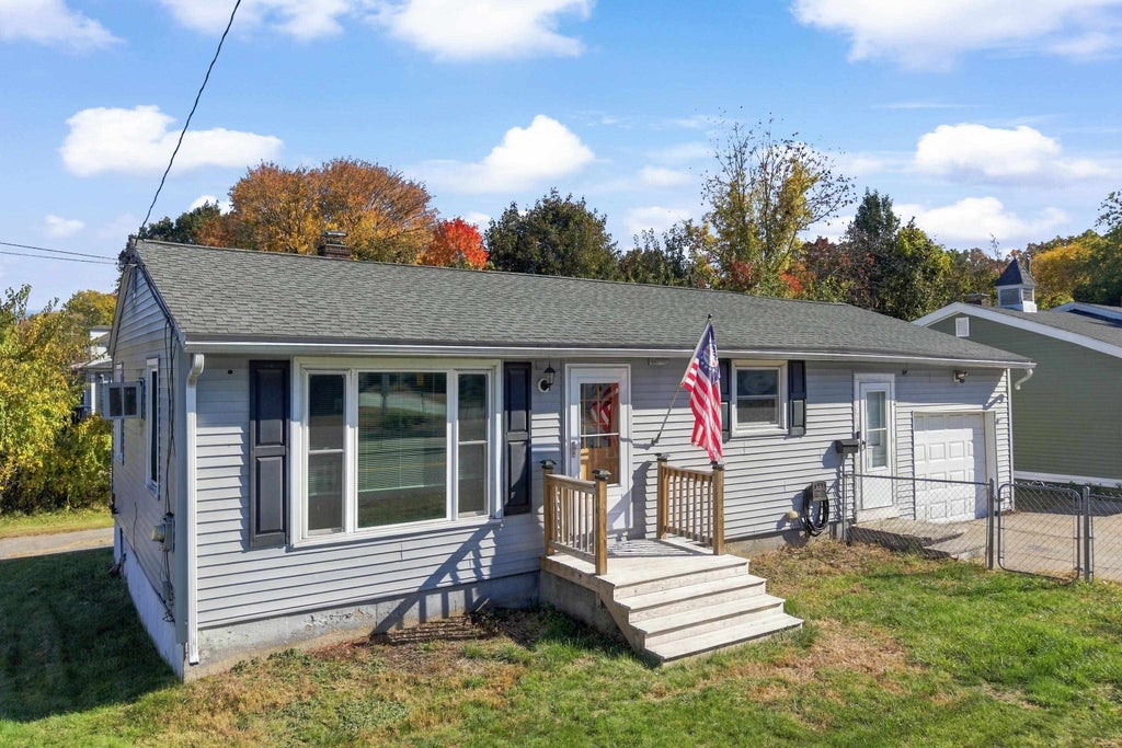 Photo of 520 S Beech Street, Manchester, NH 03103 (MLS # 5115229)