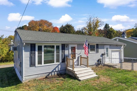 Photo of 520 S Beech Street, Manchester, NH 03103 (MLS # 5115229)