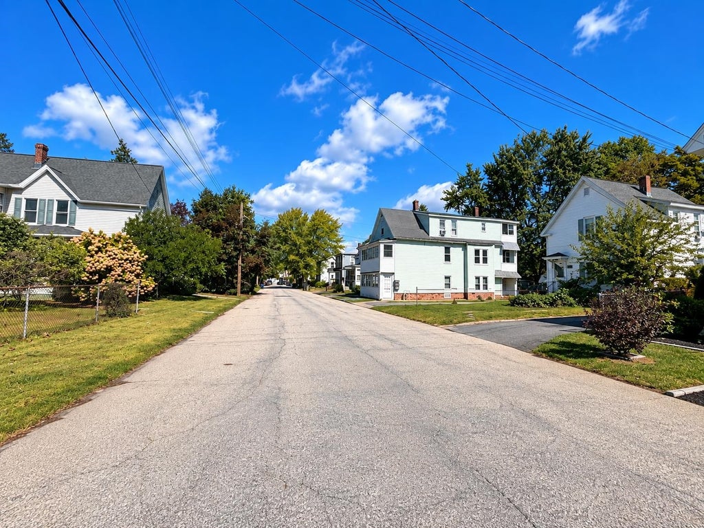 Photo of 84 Essex Street #2, Manchester, NH 03102 (MLS # 5110857)