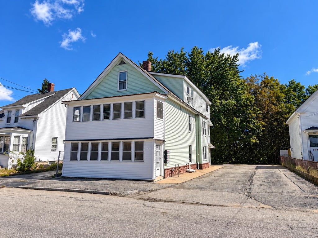 Photo of 84 Essex Street #2, Manchester, NH 03102 (MLS # 5110857)