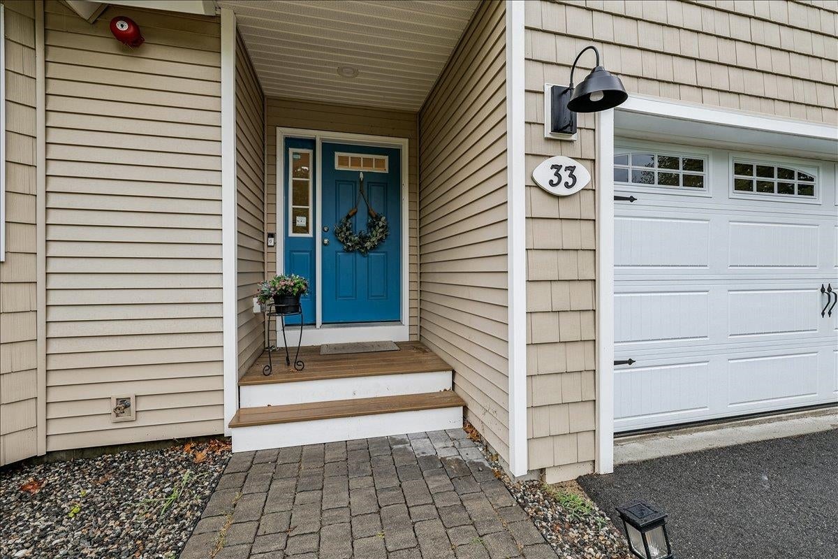 33 Ward Way