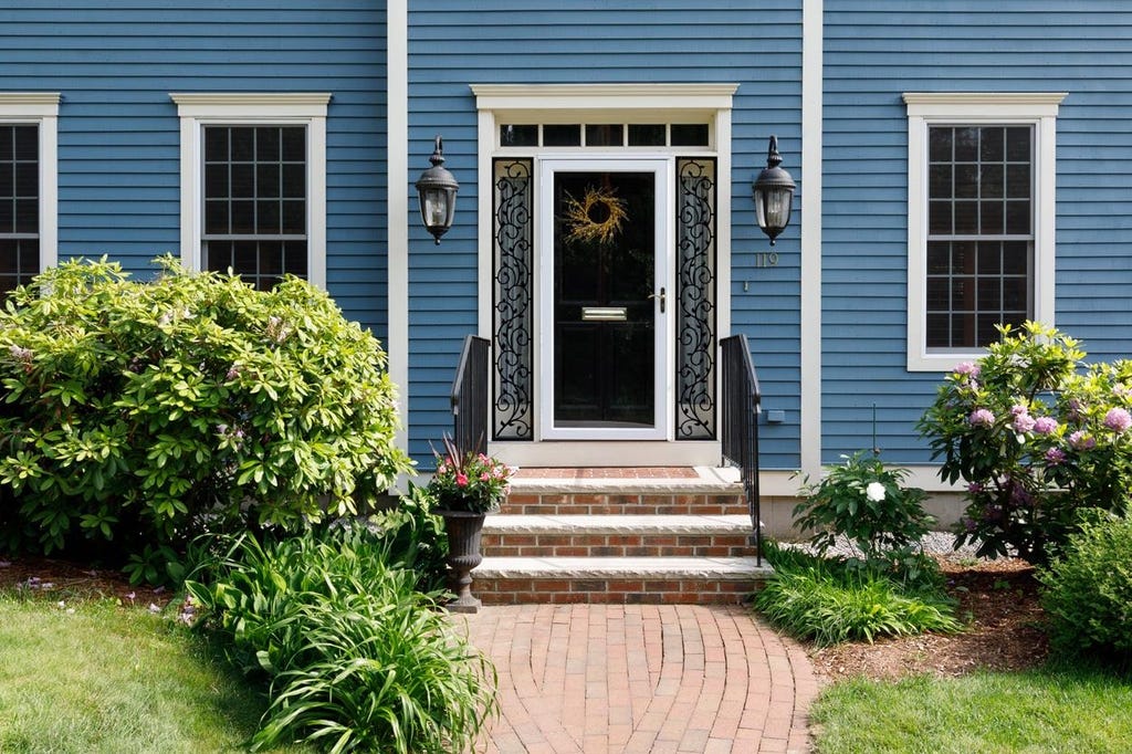 Photo of 119 Lexington Avenue, Manchester, NH 03104 (MLS # 5094164)