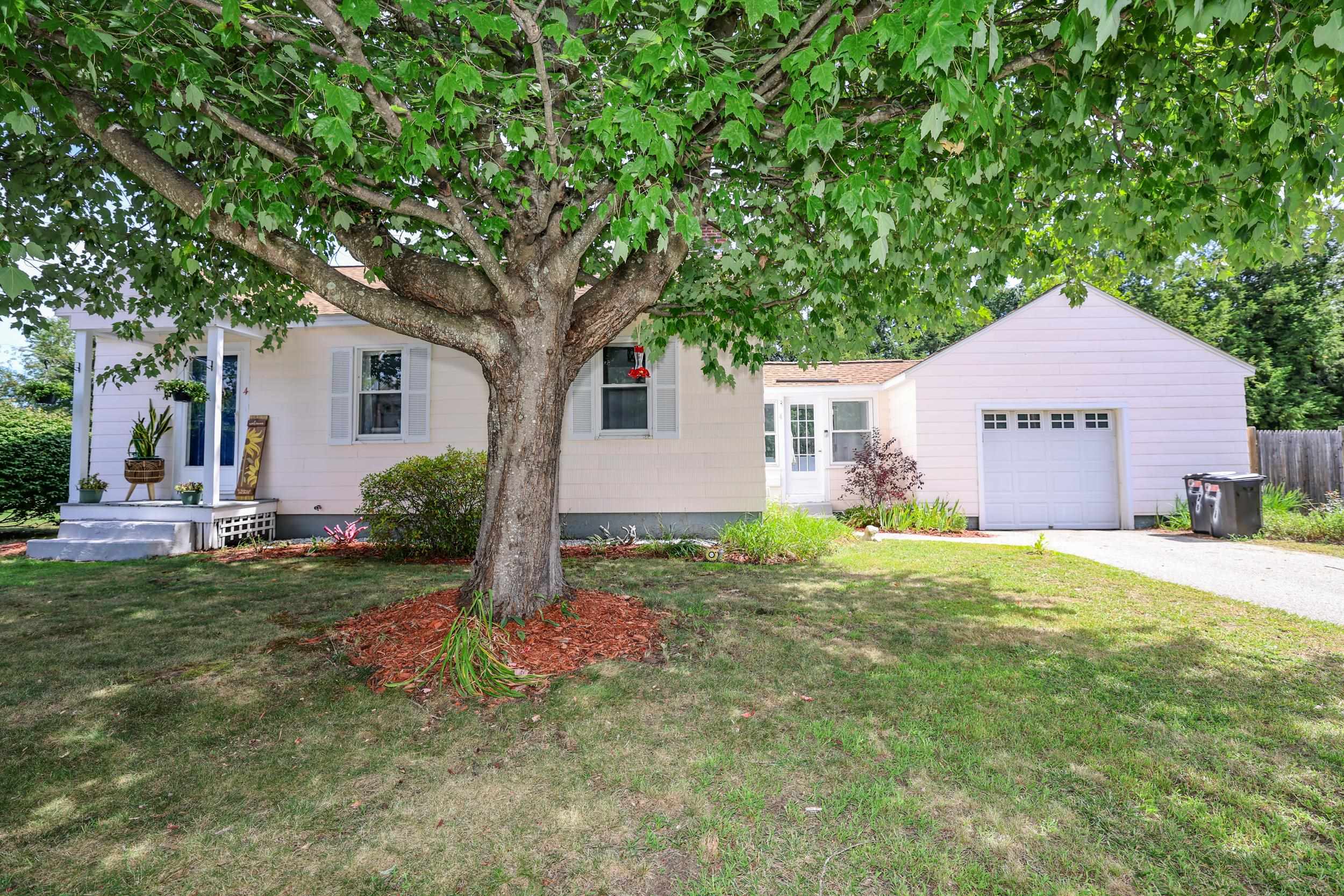 4 Woodbury Lane