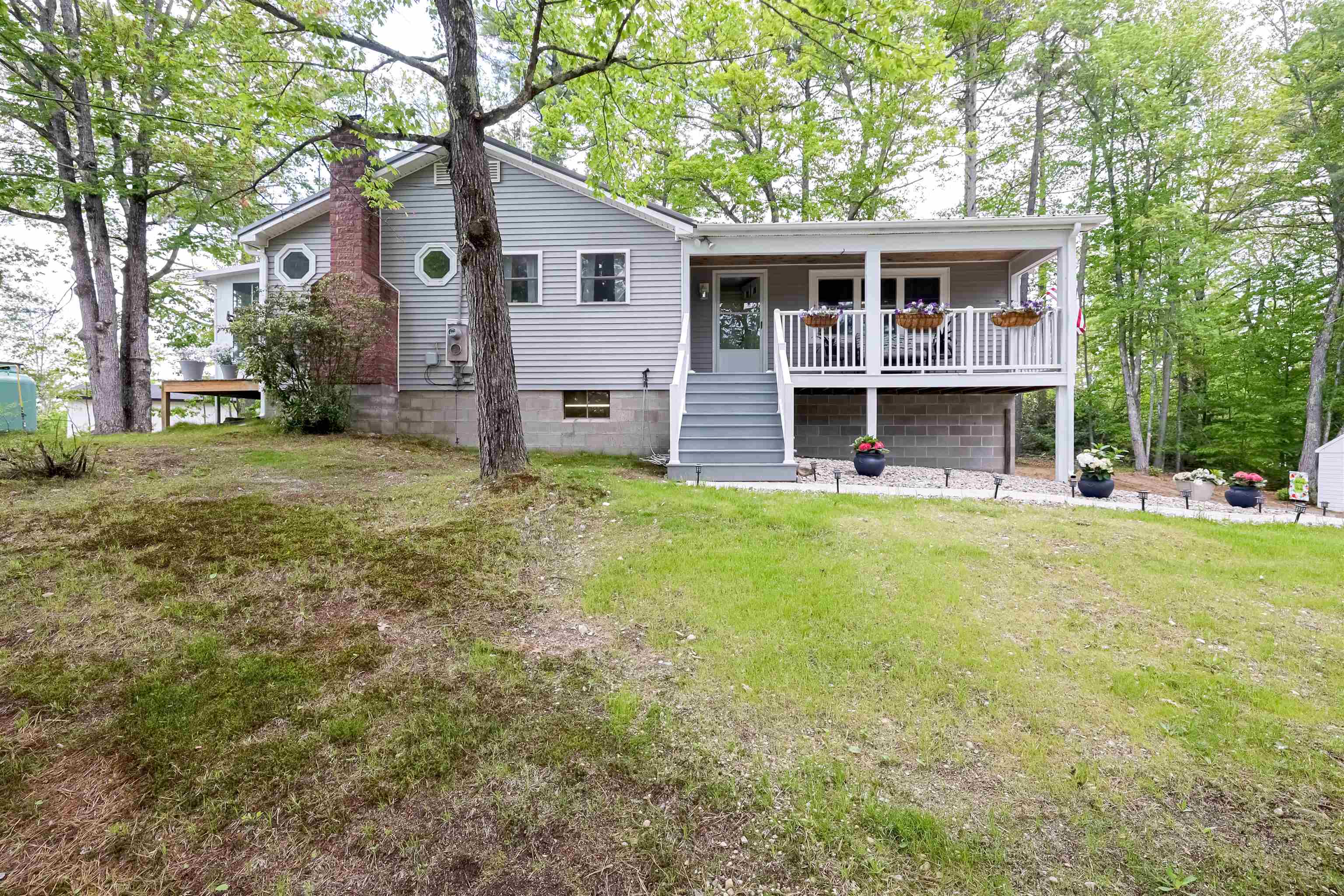 40 Emerald Point