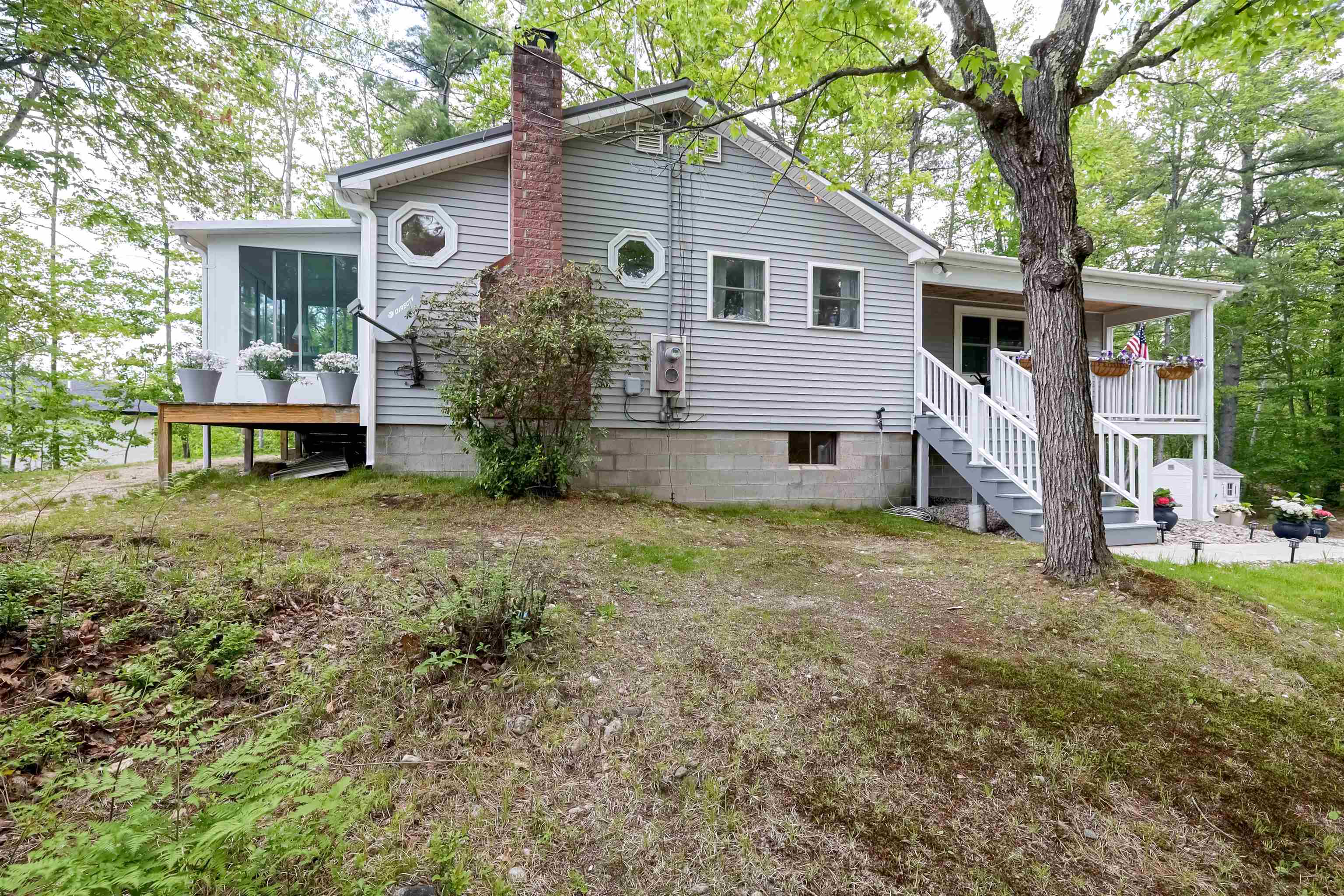 40 Emerald Point