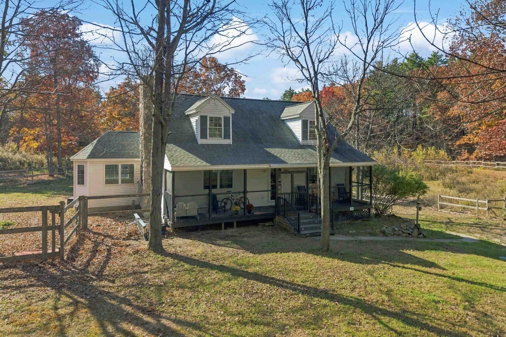Photo of 63 Chester Turnpike, Allenstown, NH 03275 (MLS # 5116344)