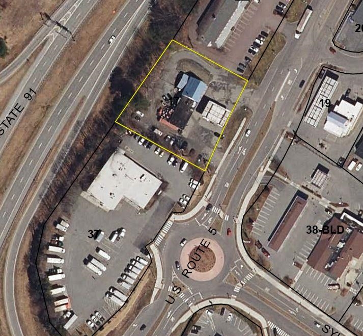 1049 North Main Street
