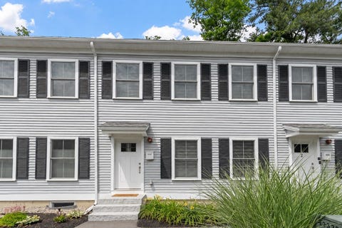 Photo of 88 Silver Street #3, Dover, NH 03820 (MLS # 5105292)