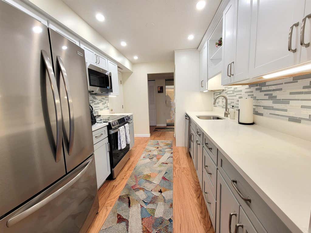 Photo of 39 Spit Brook Road #46, Nashua, NH 03060 (MLS # 5105424)