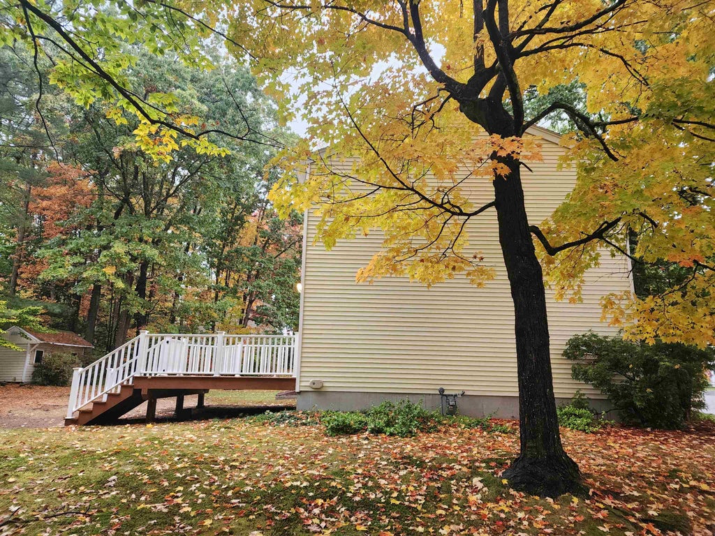 Photo of 1 Bellflower Circle, Concord, NH 03303 (MLS # 5114654)