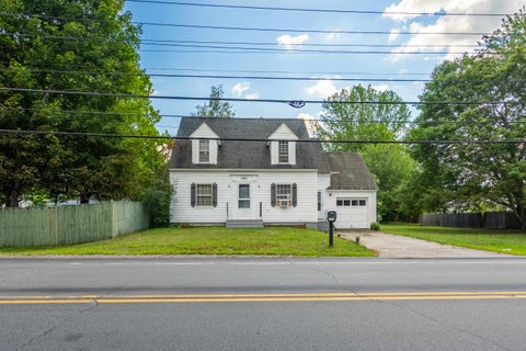 Photo of 90 W High Street, Somersworth, NH 03878 (MLS # 5106360)