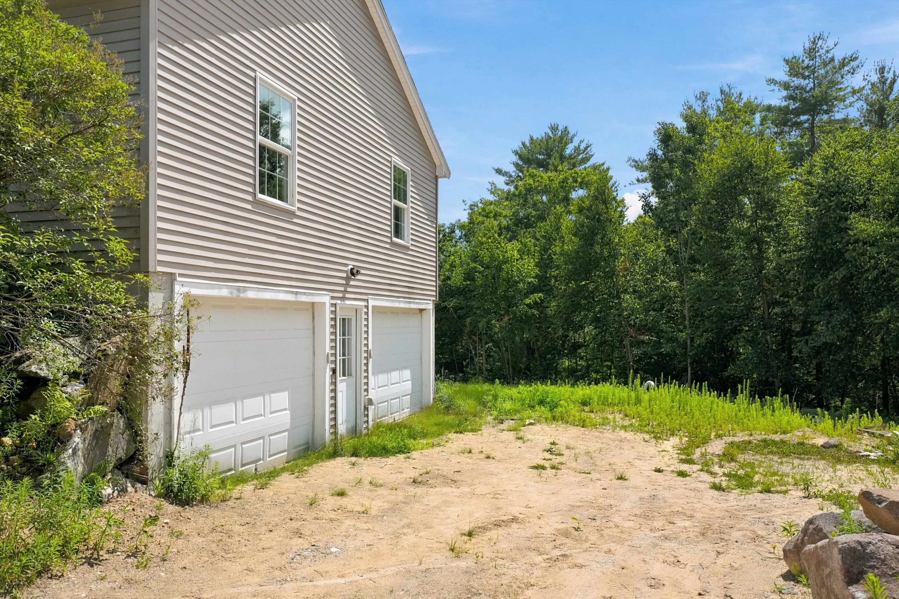 17 Vista Way