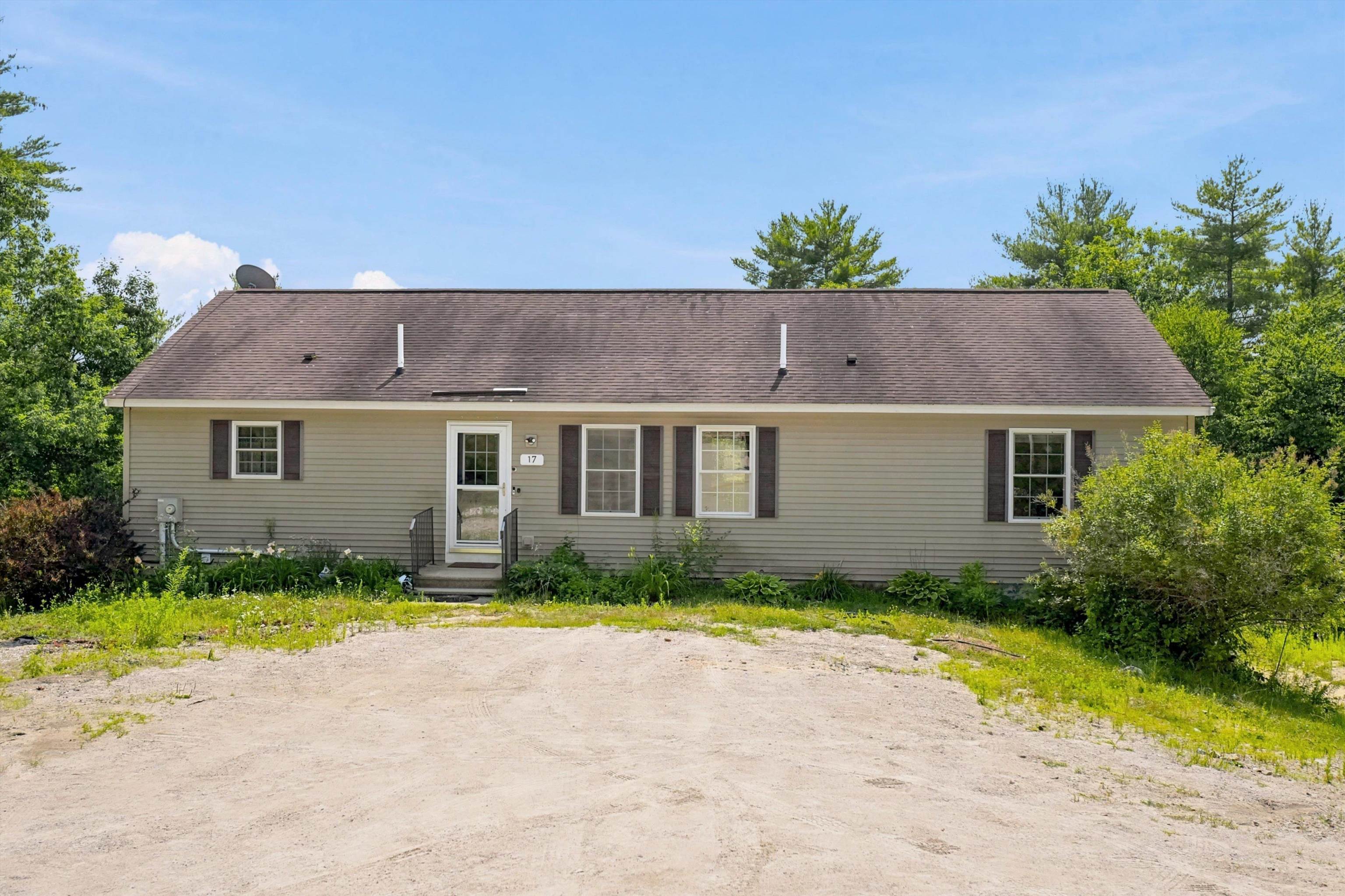 17 Vista Way