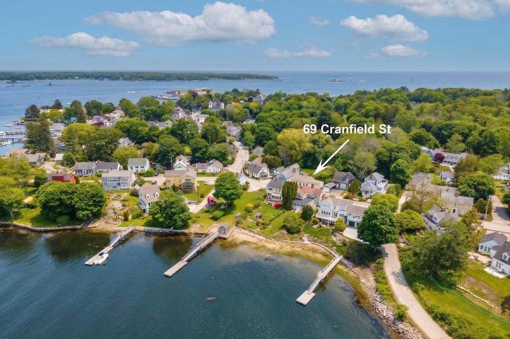 Photo of 69 Cranfield Street, New Castle, NH 03854 (MLS # 5115612)