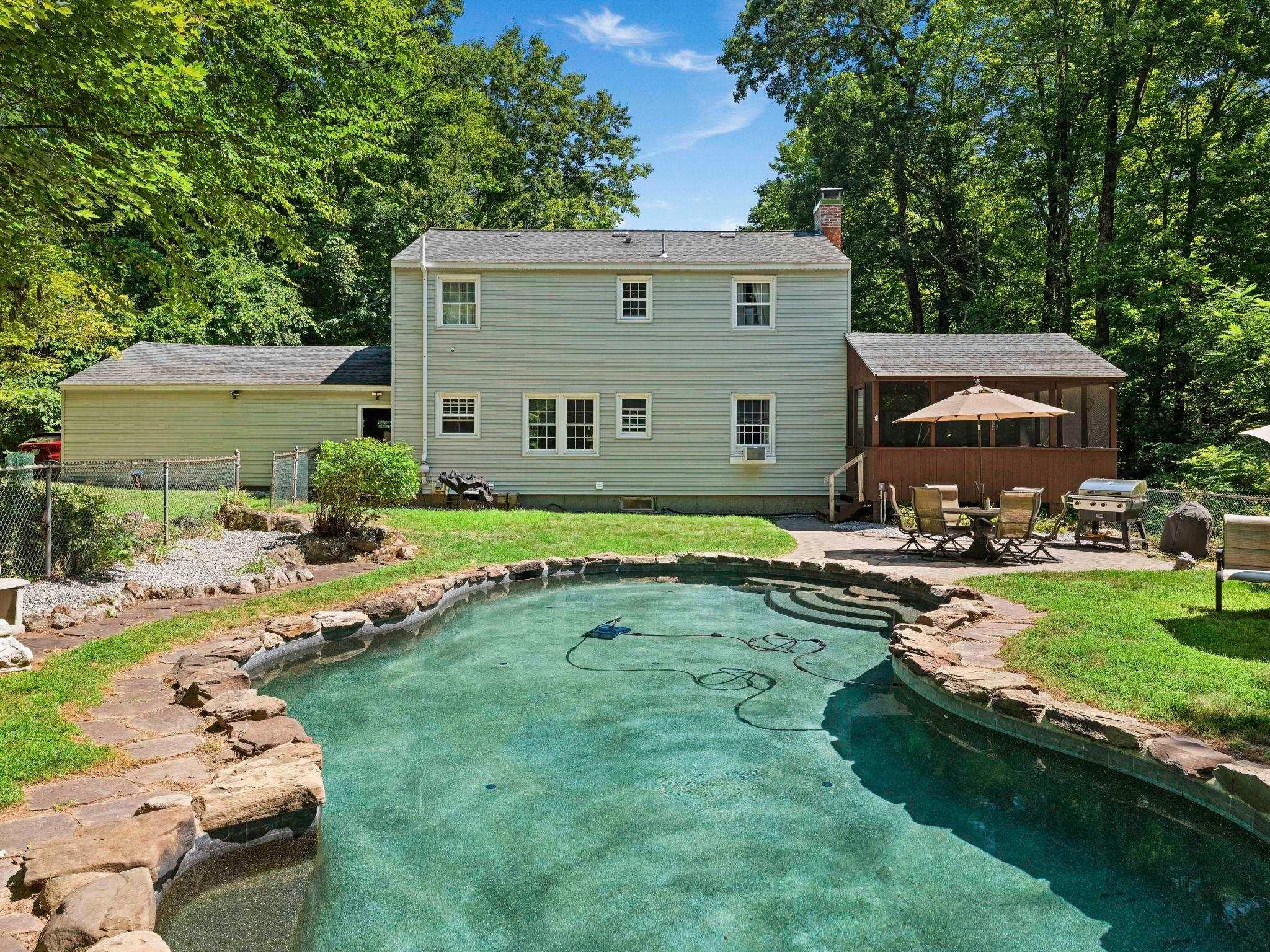 16 Juniper Drive