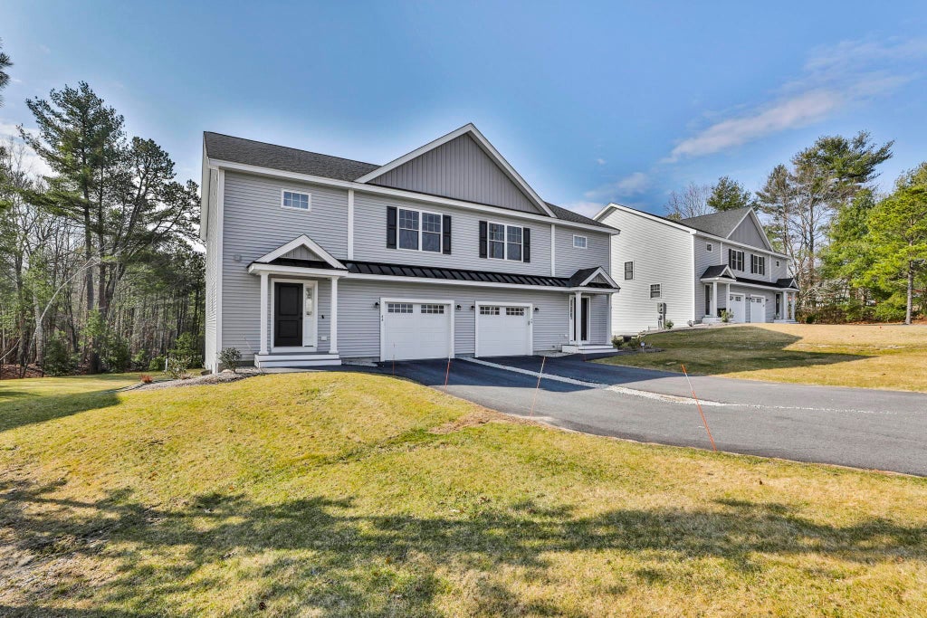 Photo of 4 Button Lane #A, Londonderry, NH 03053 (MLS # 5111141)