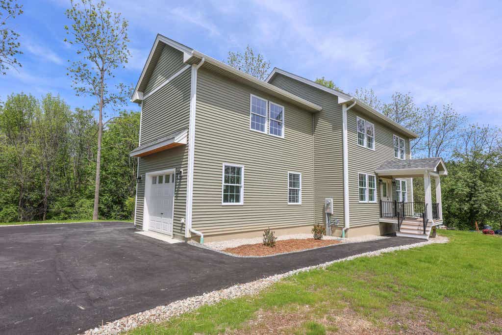 Photo of 1 Allen Lane, Durham, NH 03824 (MLS # 5090713)