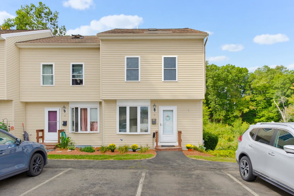 Photo of 95 Harbor Avenue #7, Nashua, NH 03060 (MLS # 5108973)