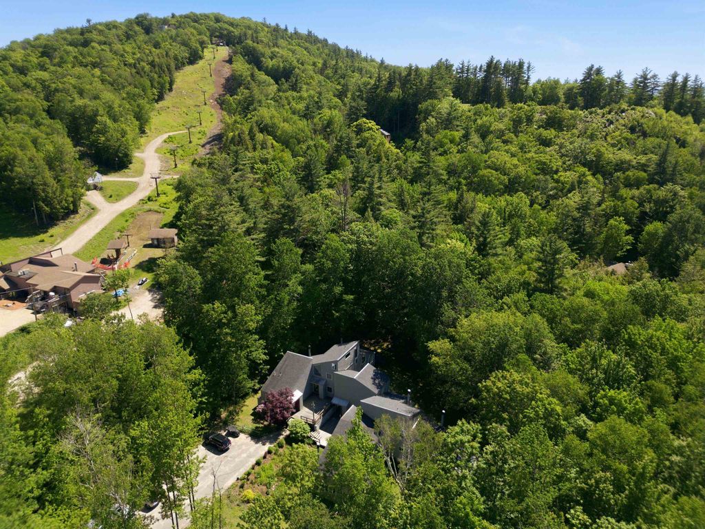 Photo of 14 Parker Road #5, Campton, NH 03223 (MLS # 5094602)