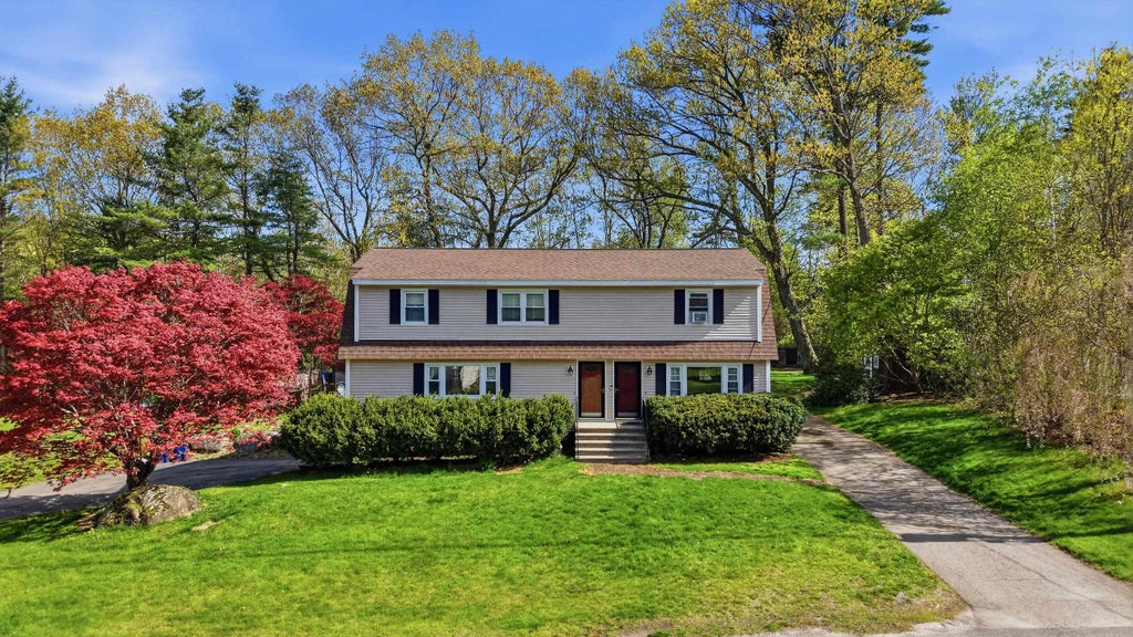 Photo of 14 Auburn Street #B, Plaistow, NH 03865 (MLS # 5093506)