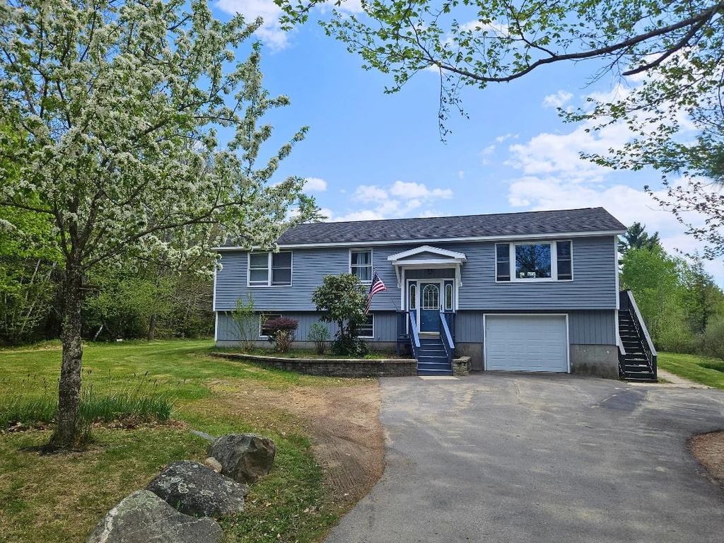 Photo of 21 Nutter Circle, Barnstead, NH 03225 (MLS # 5087589)