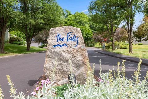 Photo of 26 Fountain Way, Lebanon, NH 03784 (MLS # 5097017)