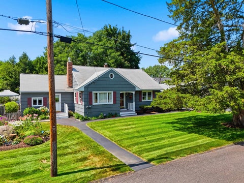 Photo of 8 Otis Avenue, Salem, NH 03079 (MLS # 5105252)