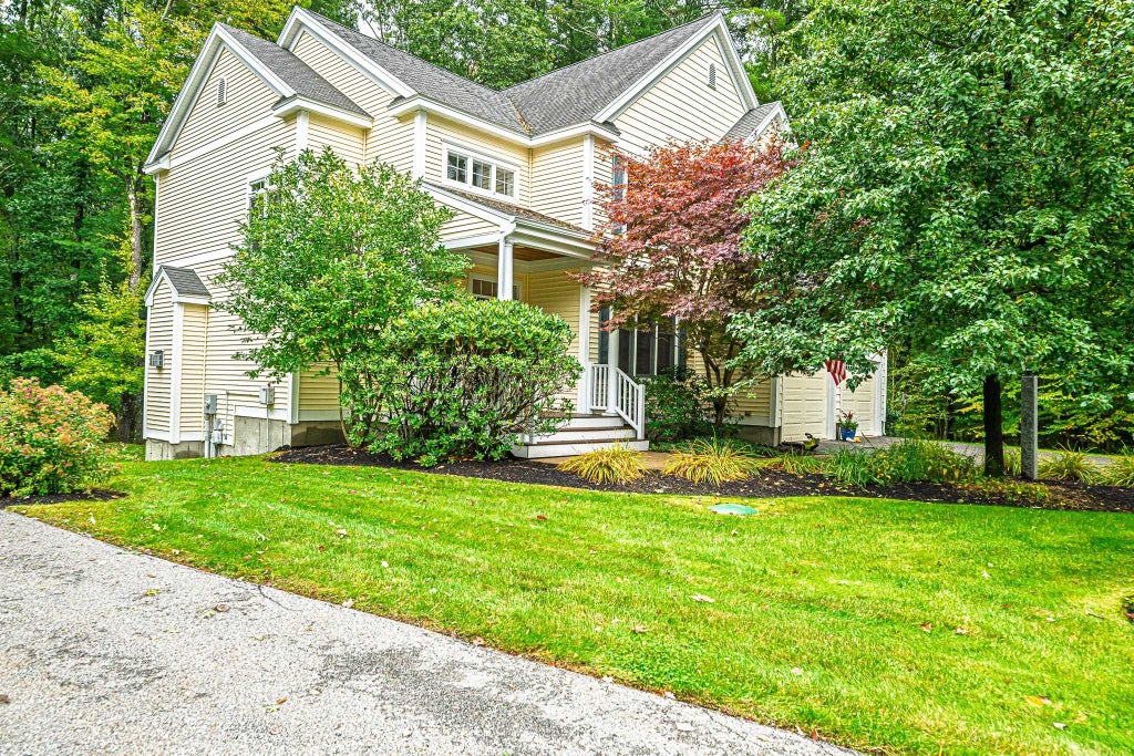 Photo of 7 Drumlin Road, Stratham, NH 03885 (MLS # 5112453)