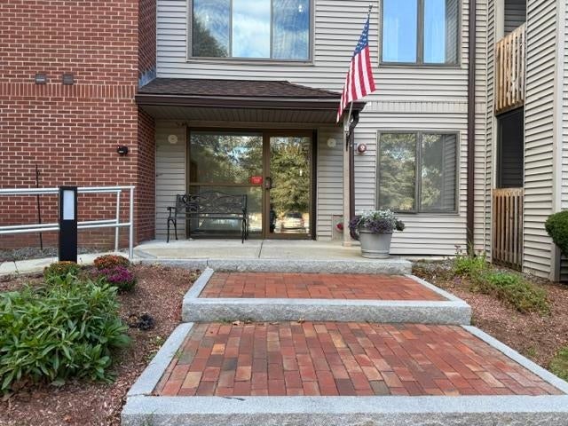 Photo of 300 Candlewood Park #34, Nashua, NH 03062 (MLS # 5112603)