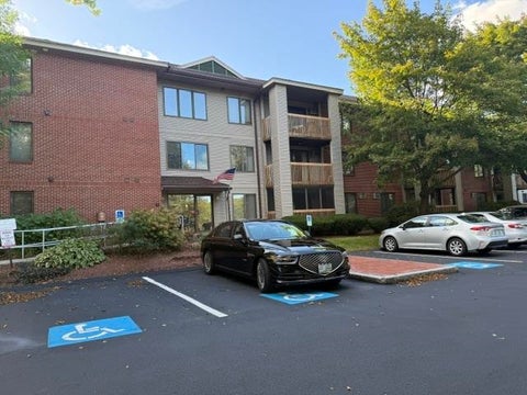 Photo of 300 Candlewood Park #34, Nashua, NH 03062 (MLS # 5112603)