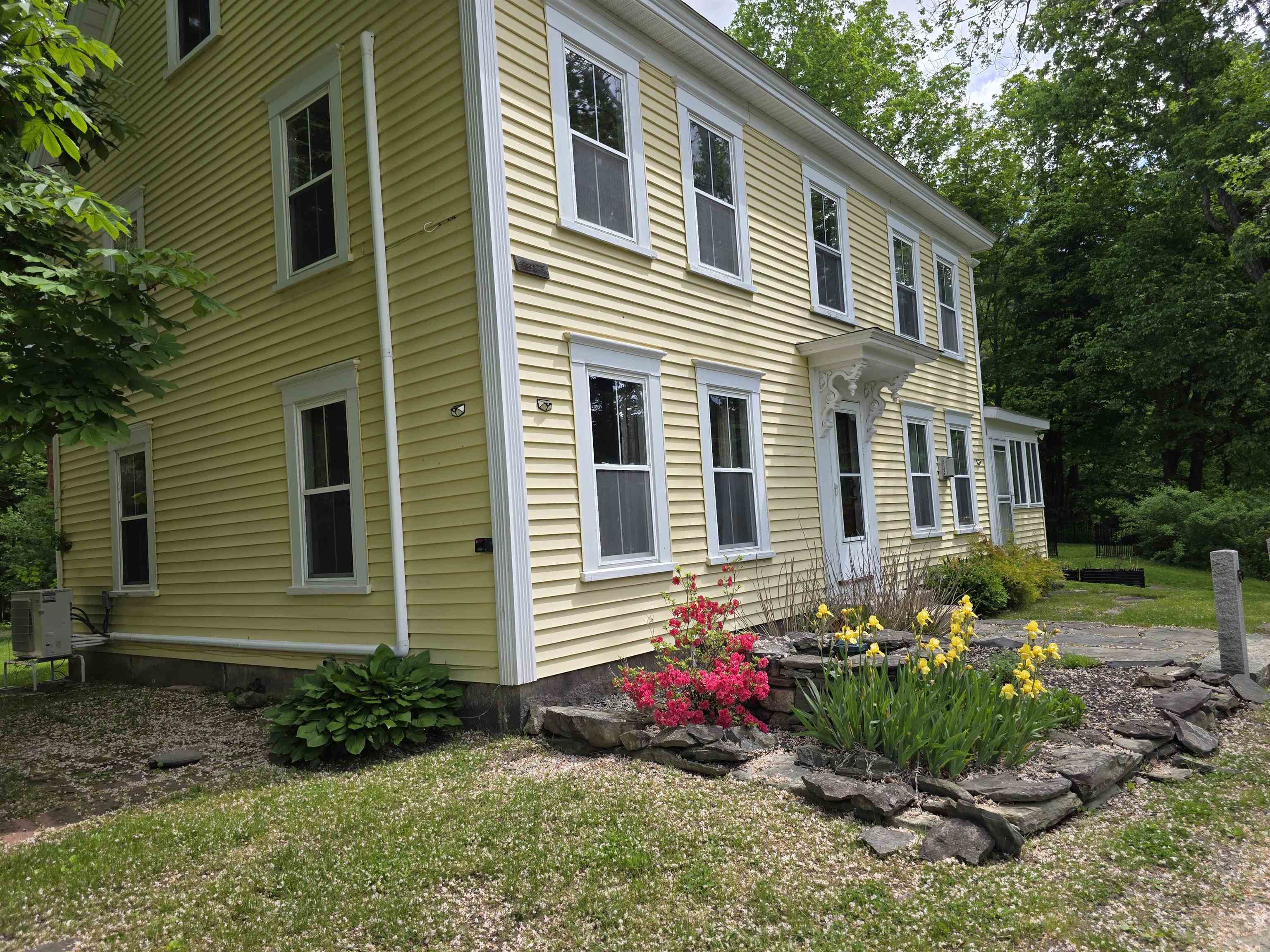 67 Demeritt Avenue