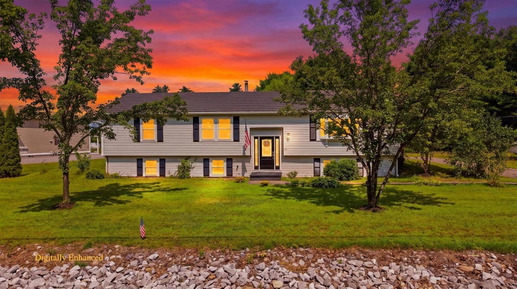 Photo of 16 Roberts Road, Litchfield, NH 03052 (MLS # 5104848)