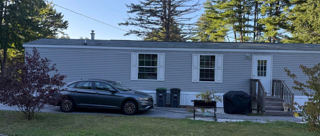 Photo of 15 Dart Street, Hooksett, NH 03106 (MLS # 5110461)
