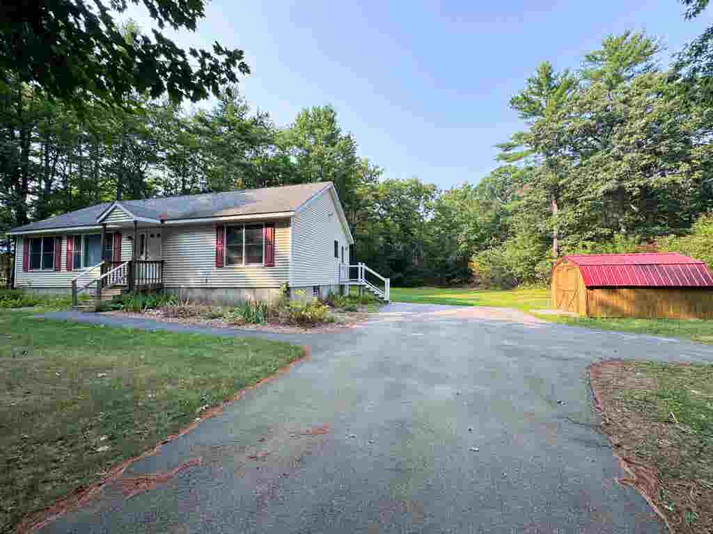 Photo of 729 Acton Ridge Road, Wakefield, NH 03830 (MLS # 5104571)