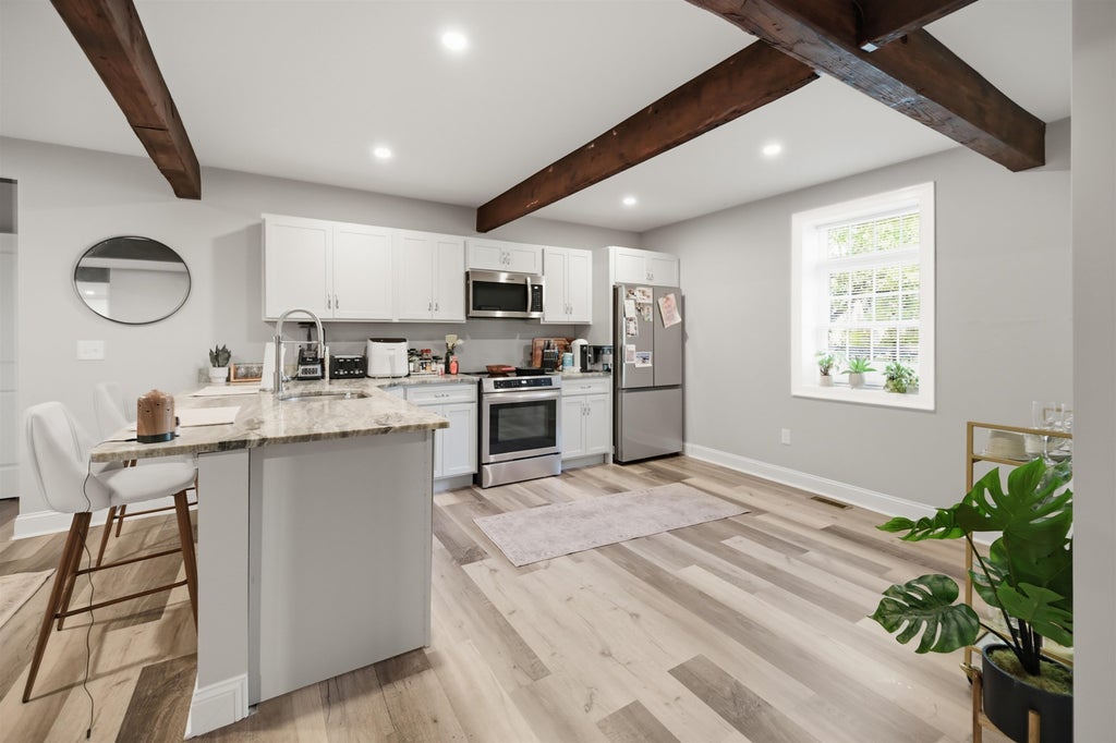 Photo of 17 Thornton Street, Derry, NH 03038 (MLS # 5109775)