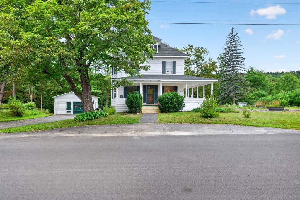 Photo of 68 Meadow Road, Newport, NH 03773 (MLS # 5105475)