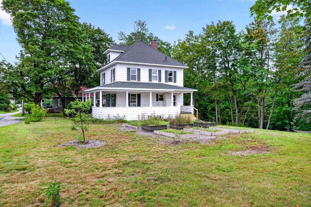 Photo of 68 Meadow Road, Newport, NH 03773 (MLS # 5105475)